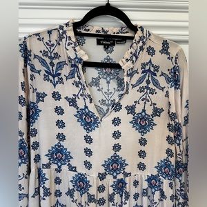 Tolani size small flowered white & blue dress. Perfect for spring.